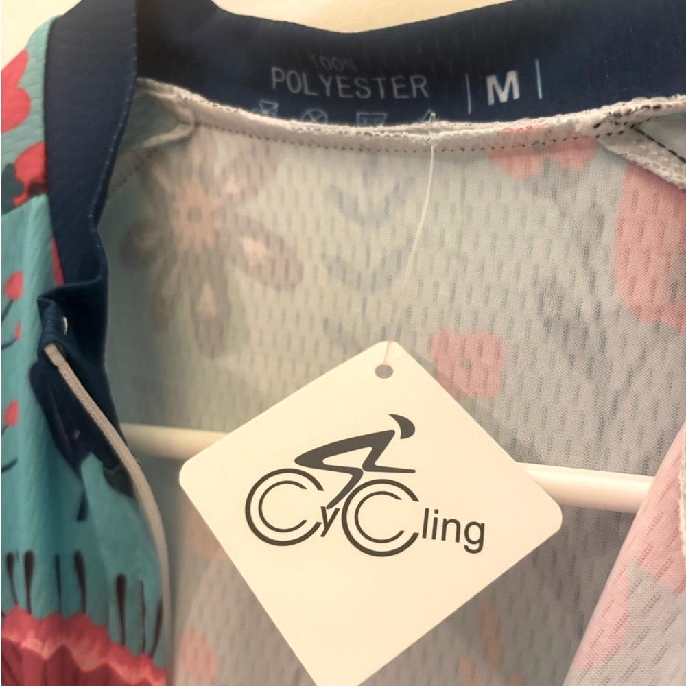 NWT Frelsi Women’s Activewear Biking Jersey - Picture 15 of 15